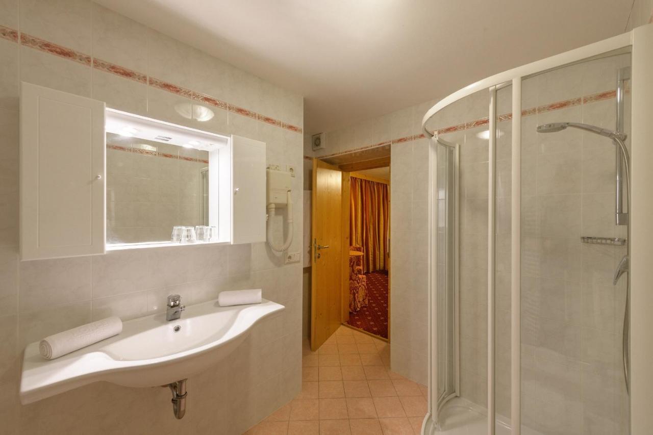 Hotel Ronce Ортізеї Екстер'єр фото