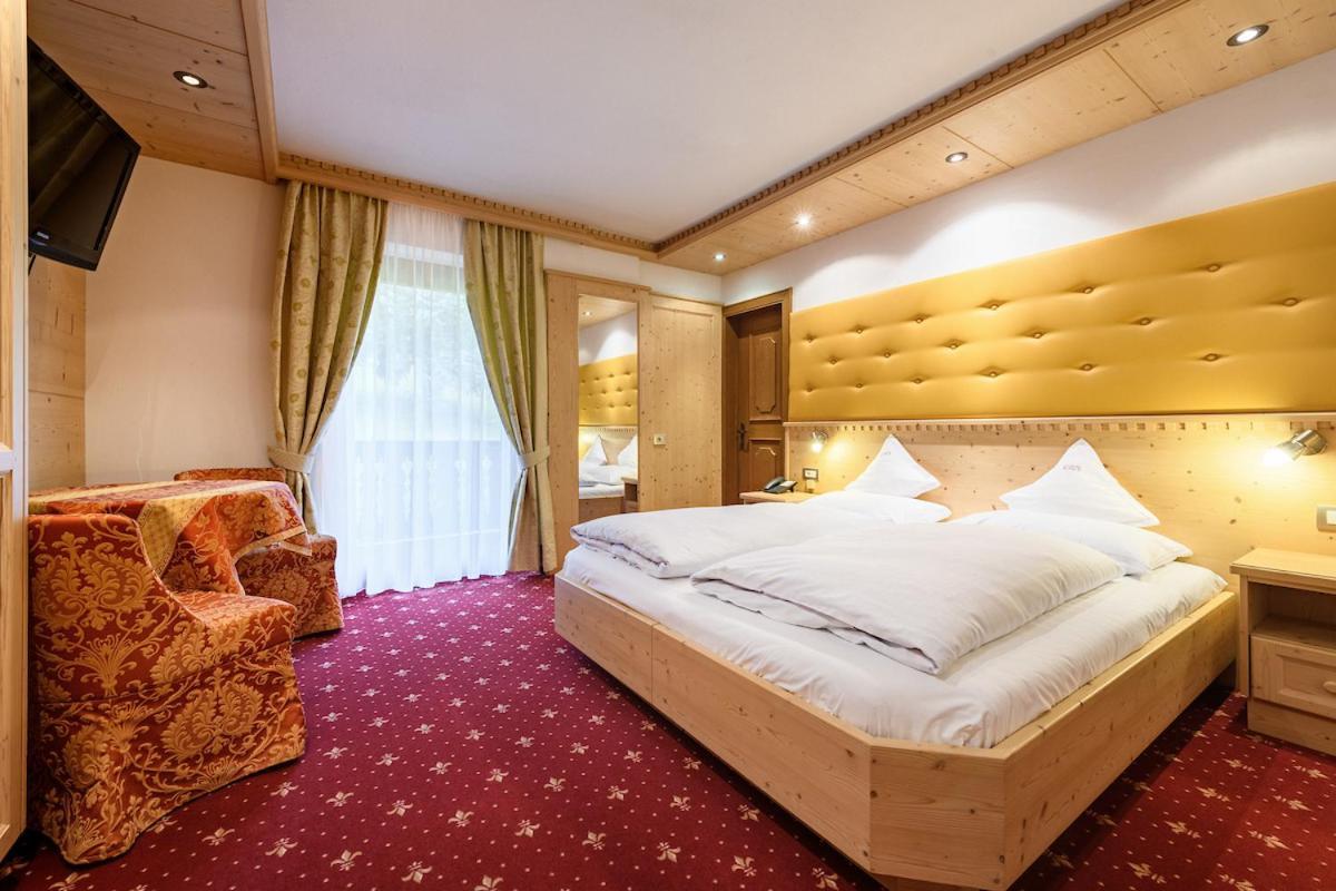Hotel Ronce Ортізеї Екстер'єр фото