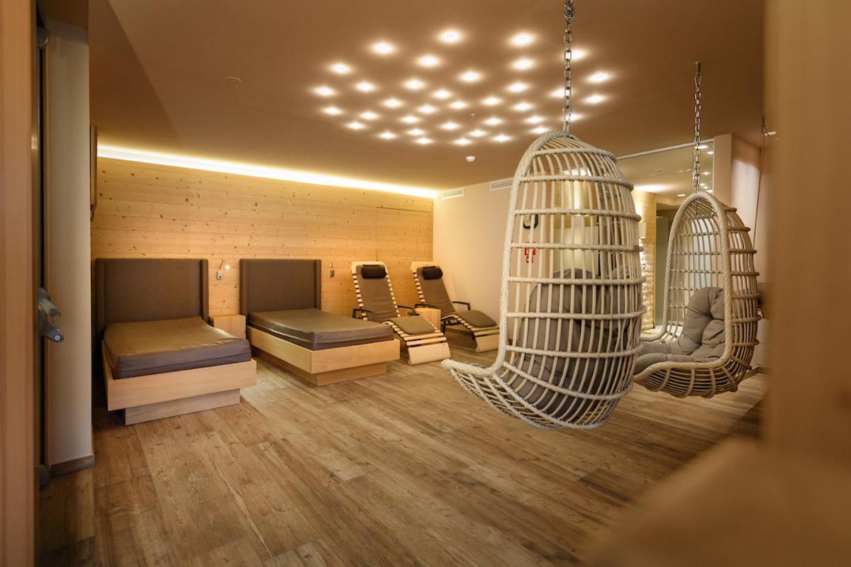 Hotel Ronce Ортізеї Екстер'єр фото