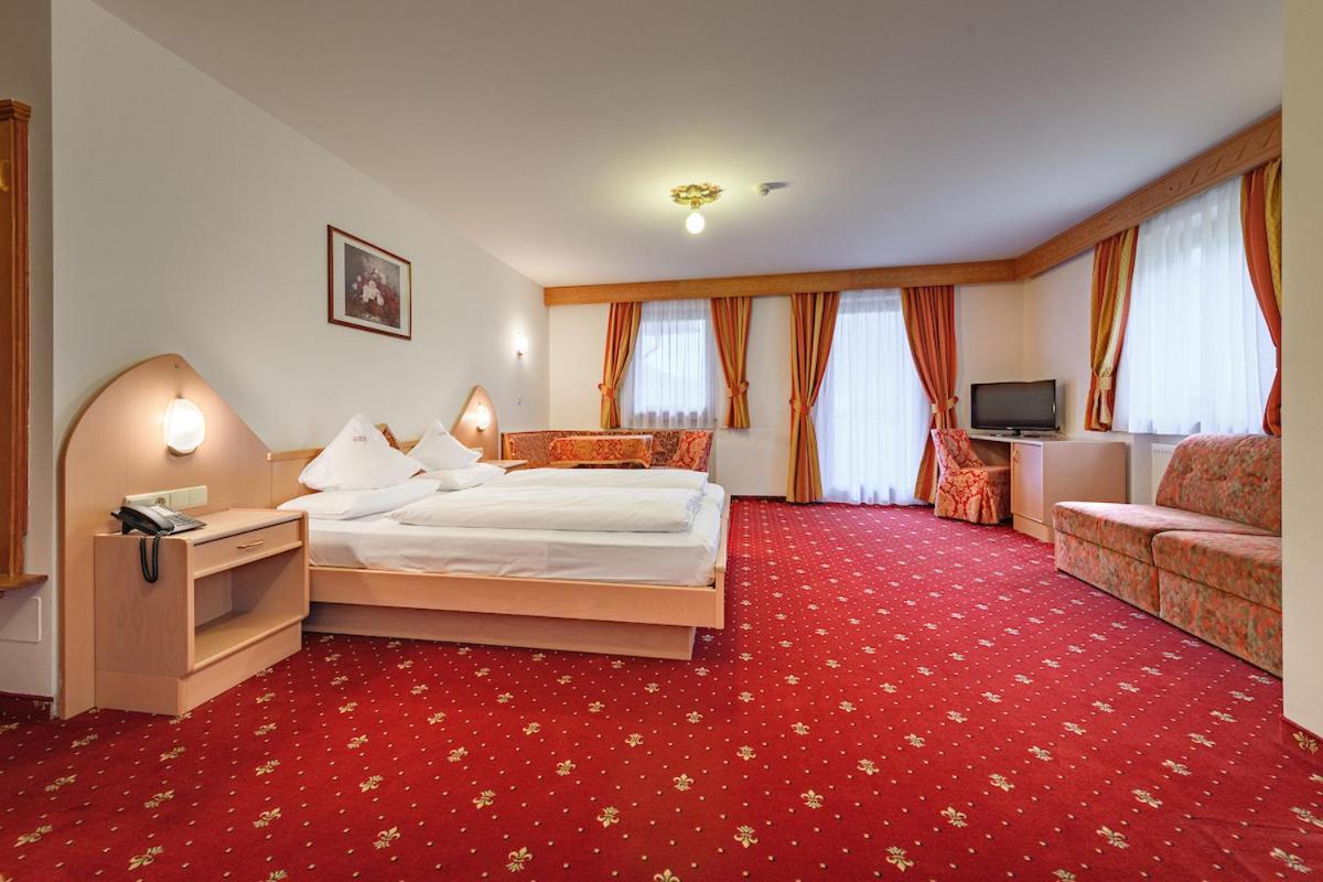 Hotel Ronce Ортізеї Екстер'єр фото
