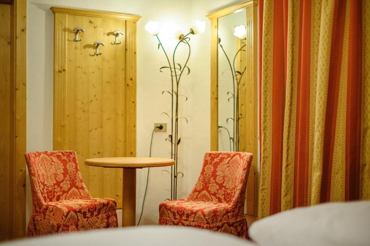 Hotel Ronce Ортізеї Екстер'єр фото